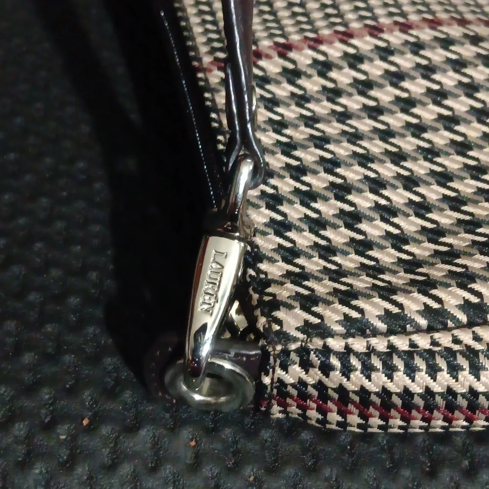 Lauren Ralph Lauren Black & Cream Houndstooth Shoulder Bag with Red Accents - Picture 4 of 6